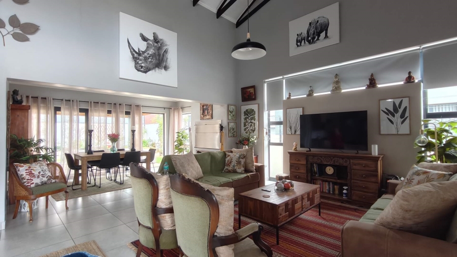 3 Bedroom Property for Sale in Hartenbos Heuwels Western Cape